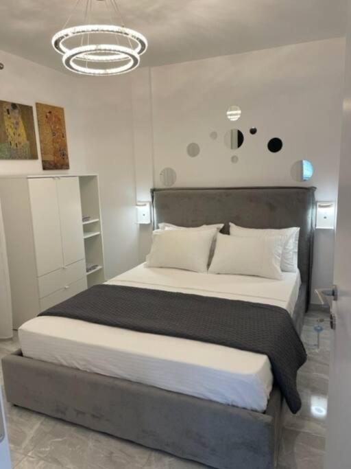 Flowery Penthouse In Centre Of * Thessaloniki