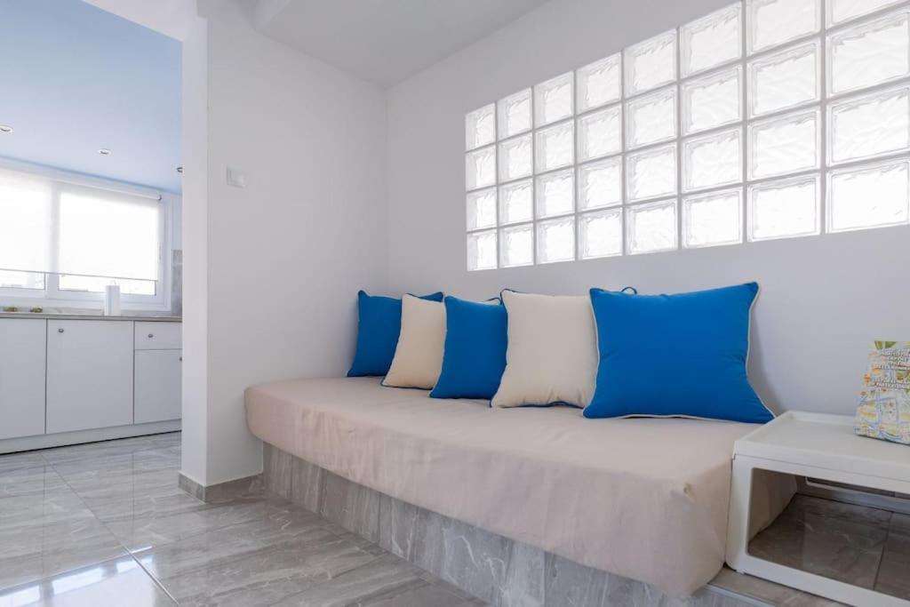 Flowery Penthouse In Centre Of Apartment Thessaloniki